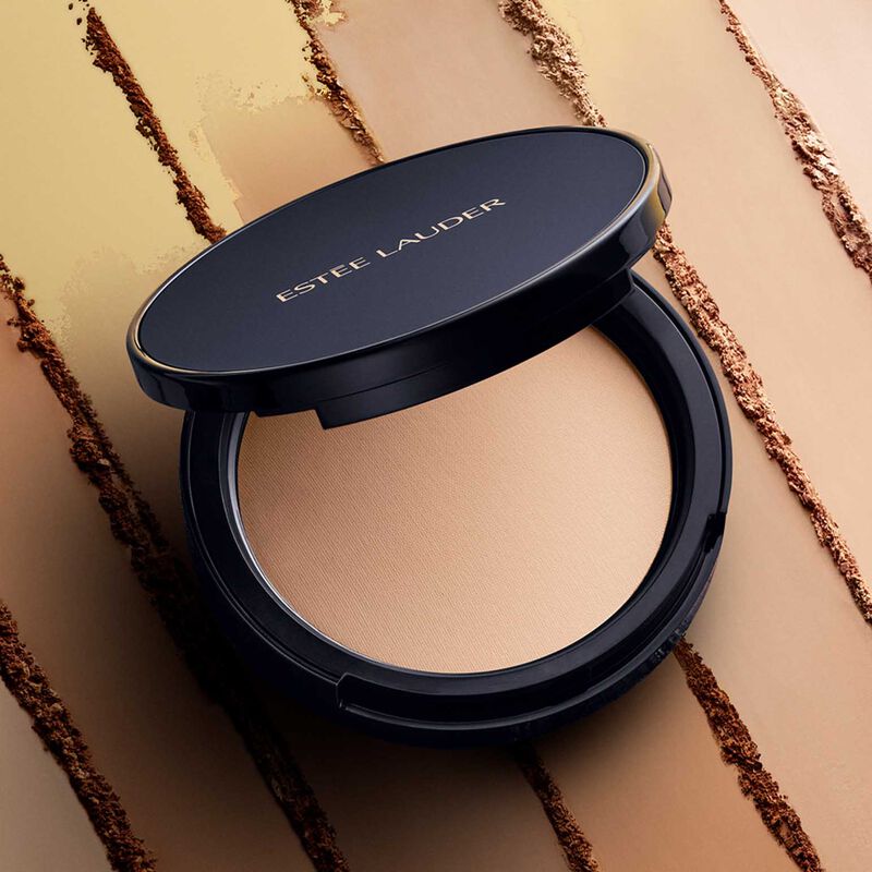 Double Wear Stay-In-Place Matte Powder Veil image number 6
